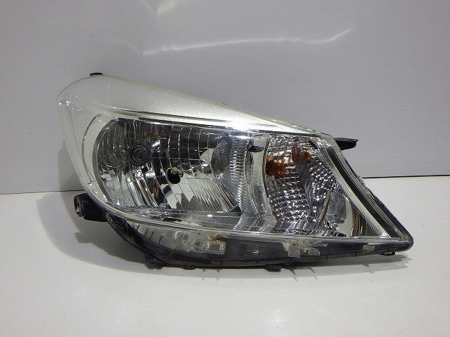 Toyota Yaris Vitz NCP131 KSP130 NSP135 Early Model Headlight KOITO 52-233 JDM