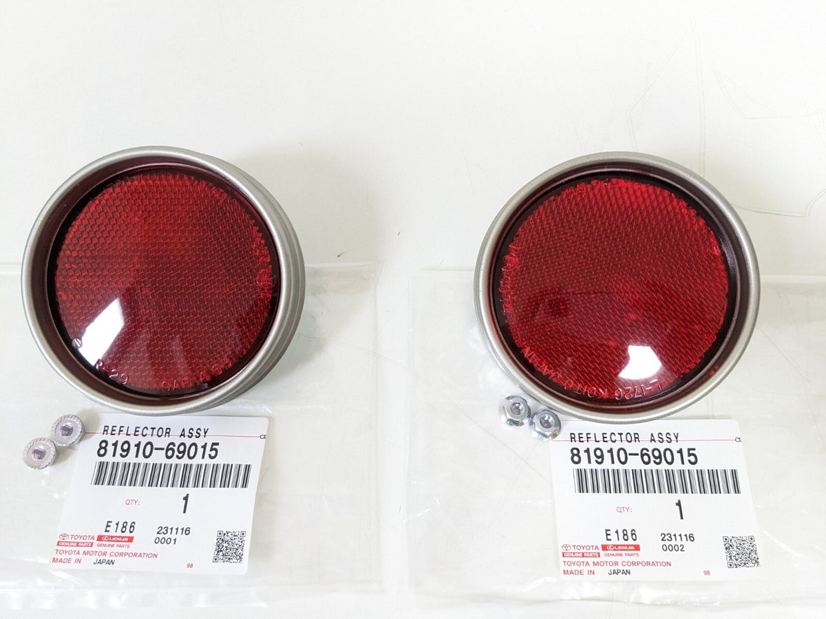 Genuine Toyota Rear Reflector Lenses Red Pair 58-73 Land Cruiser FJ25 FJ40 FJ55