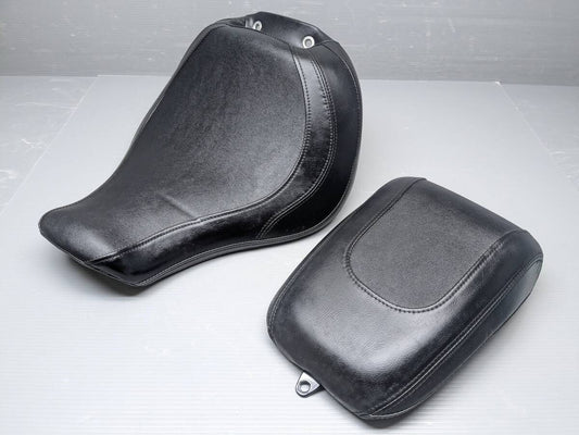 Harley‑Davidson Fat Boy FLFB 1750 Pillion Tandem Seat Front Rear Genuine OEM