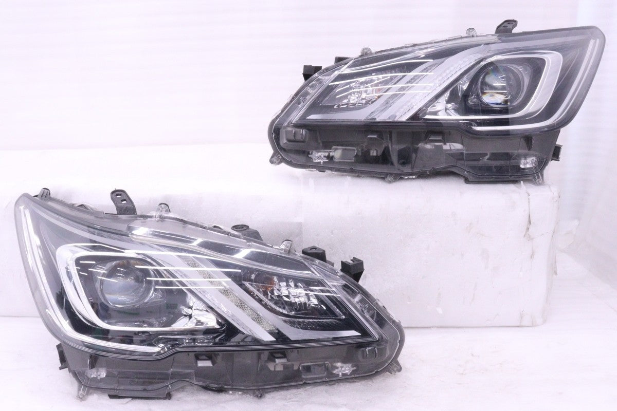 Toyota CROWN athlete 210 AWS210 GRS210 Late Model Headlight Lights Lamps Used