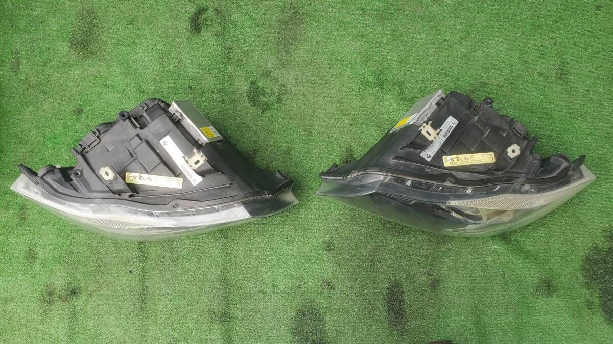 BMW E90 E91 3 Series Genuine HID Xenon Headlights Headlamps, Left/Right set