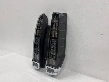 Toyota Voxy Noah Esquire ZRR80 ZWR80 2014–2017 Tail Light Lamp JDM OEM Genuine
