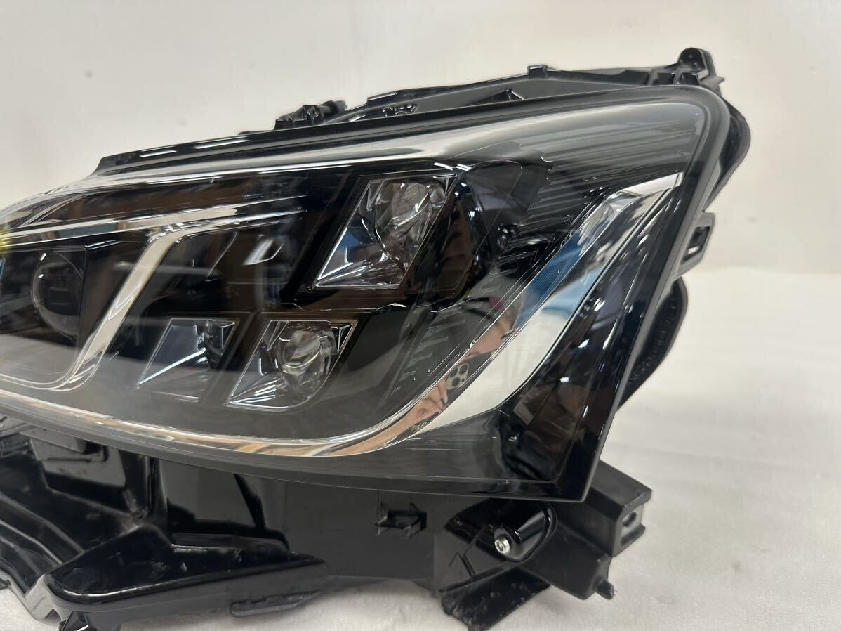 LEXUS IS 30 series Mid-term ASE30 AVE30 AVE35 GSE31 Left Headlight KOITO 53-100