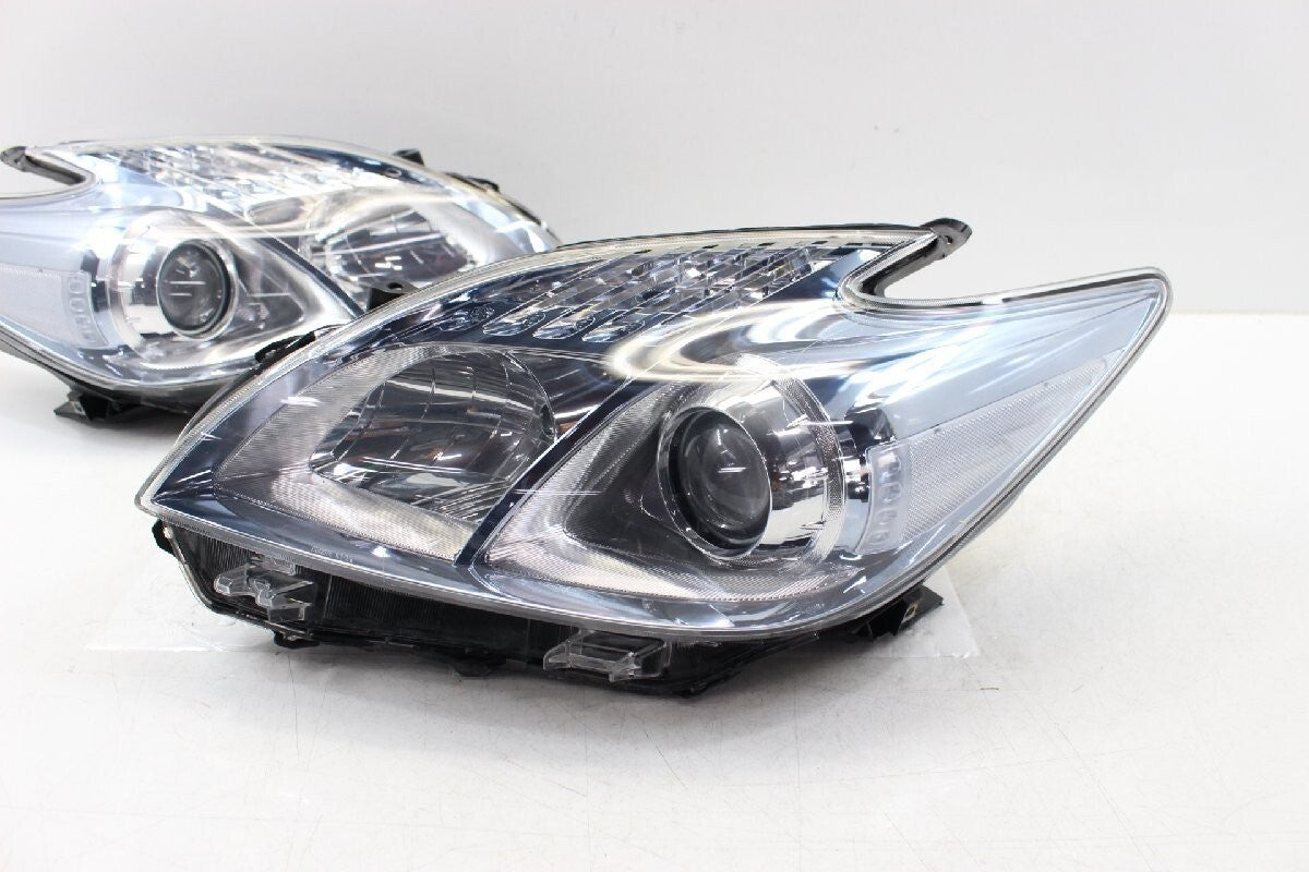 Toyota Prius ZVW30 Early Model Headlight Halogen Koito 47-29
