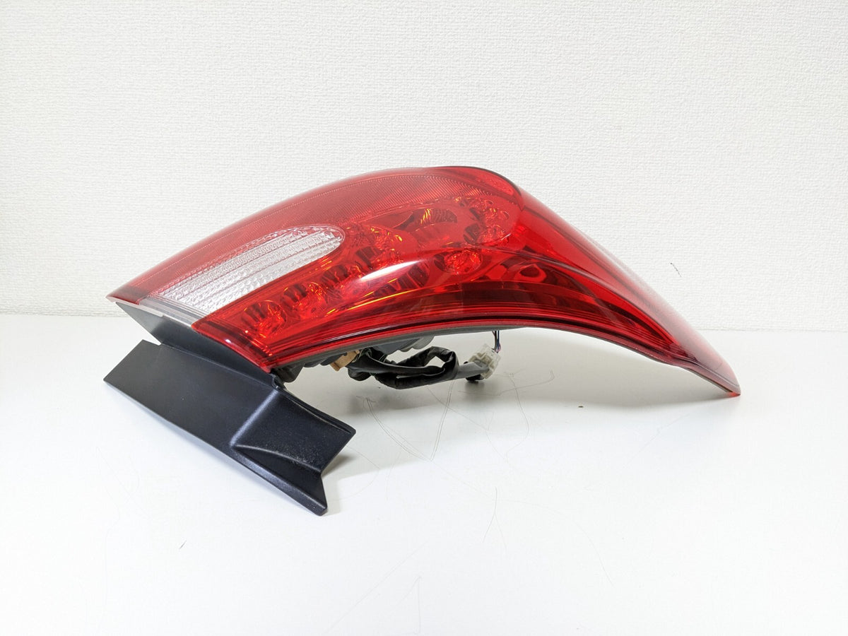 OEM 2011 - 2014 LH Infiniti M37 M56 Nissan FUGA Y51 Taillight Tail Light Lamp