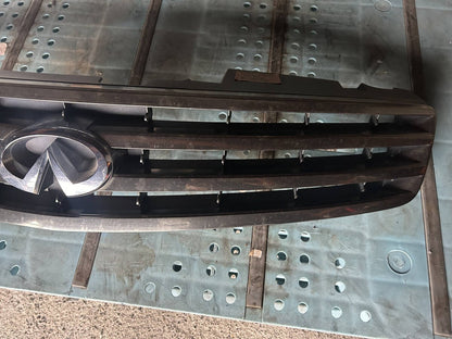 Nissan Skyline V35 Infiniti G35 Grille JDM OEM Genuine