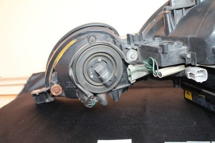 Lexus GS300 GS400 Aristo JZS160 JZS161 Toyota Right Headlight KOITO 30-234 OEM