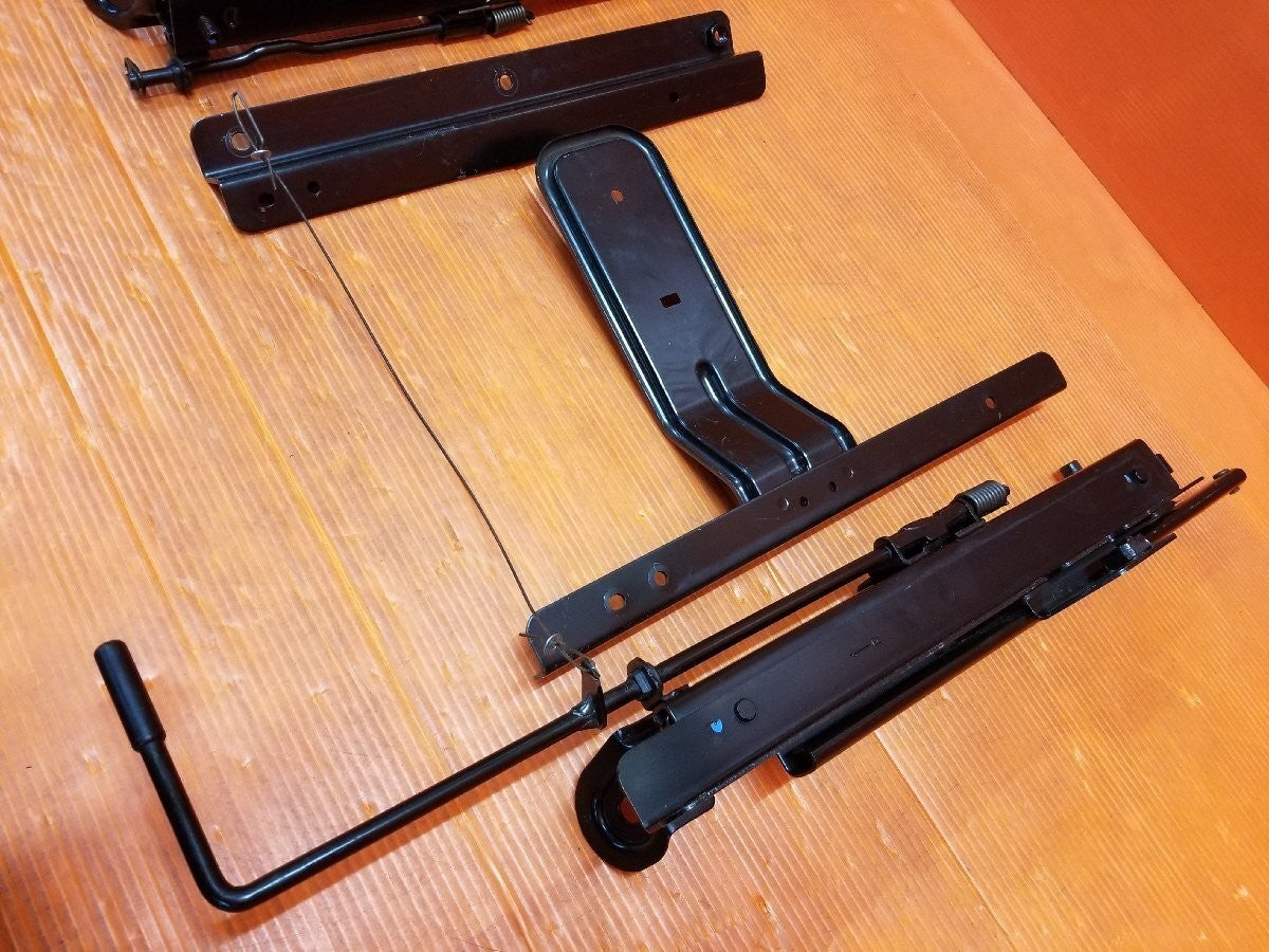 Honda Civic Type R EK9 Right Seat Rail Bracket Genuine OEM JDM