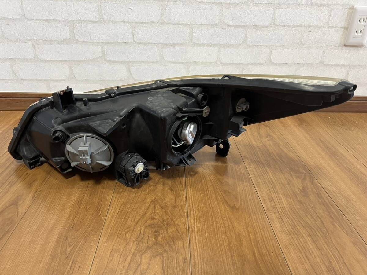 Honda Stream RN6 RN7 RN8 RN9 Right Headlight Lamp KOITO 100-22652 OEM JDM