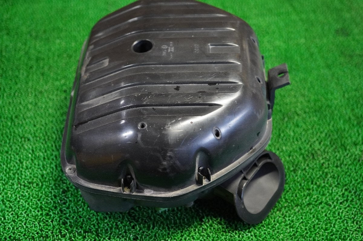 Suzuki GSX-R750 2000-2003 Air Cleaner Box Airbox Genuine OEM