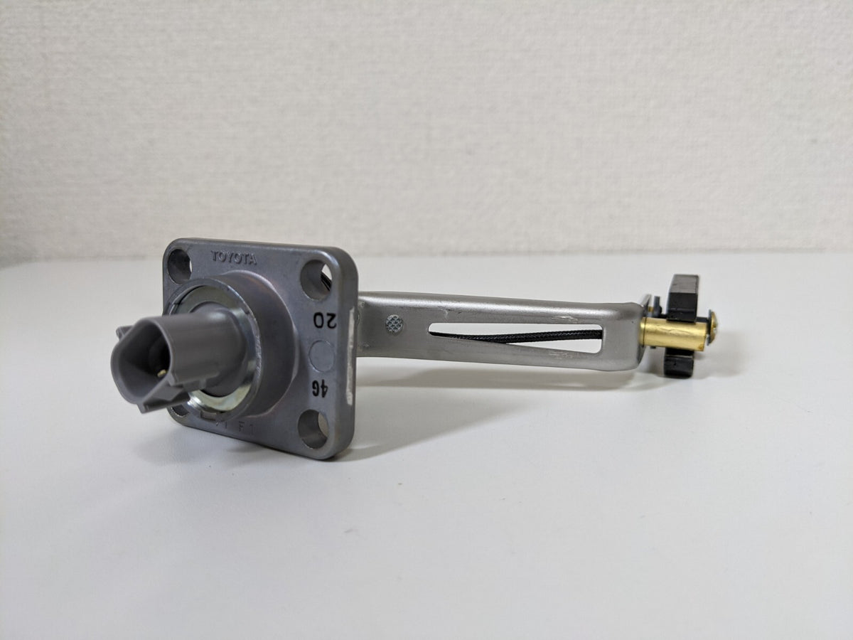 89491-50030 TOYOTA LEXUS Genuine GS300 GS350 GS430 LS430 Engine Oil Level Sensor
