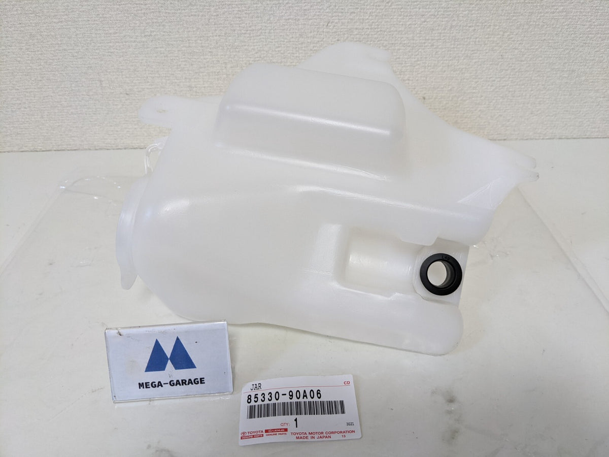 Genuine LAND CRUISER BJ60 FJ62 HJ61 FJ60 HJ60 Windshield Washer Tank F/S Toyota