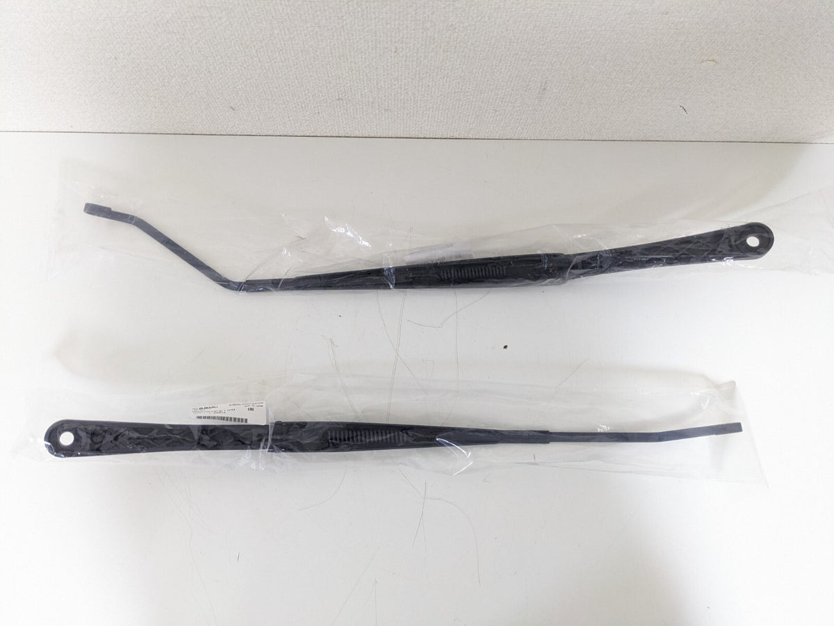 SUBARU GENUINE OEM IMPREZA 97-00 GC8 WRX Front Glass Windshield Wiper Arm Set