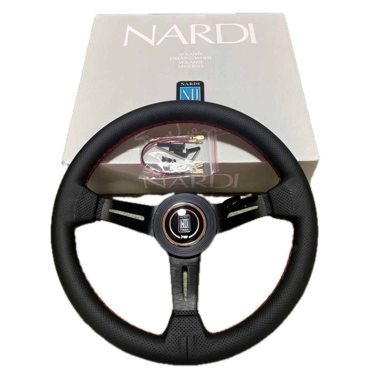 NARDI 33cm Black Leather Steering Wheel