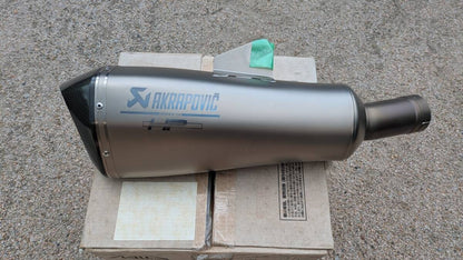 AKRAPOVIC Slip-On Muffler for BMW R1200R