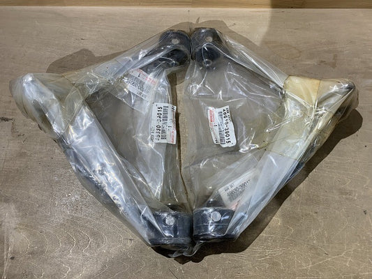 Toyota Lexus Genuine ARM ASSY, FRONT SUSPENSION UPPER Left & Right Set OEM