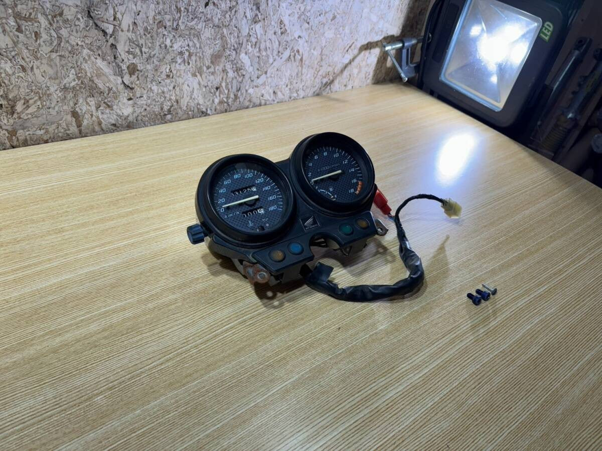 Honda Hornet 250 CB250F MC31 2000-2004 Speedometer Gauge Cluster Genuine OEM