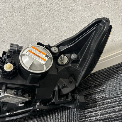 Honda CRZ CR-Z ZF ZF1 ZF2 HID Right Headlight KOITO 100-22010 OEM Genuine JDM
