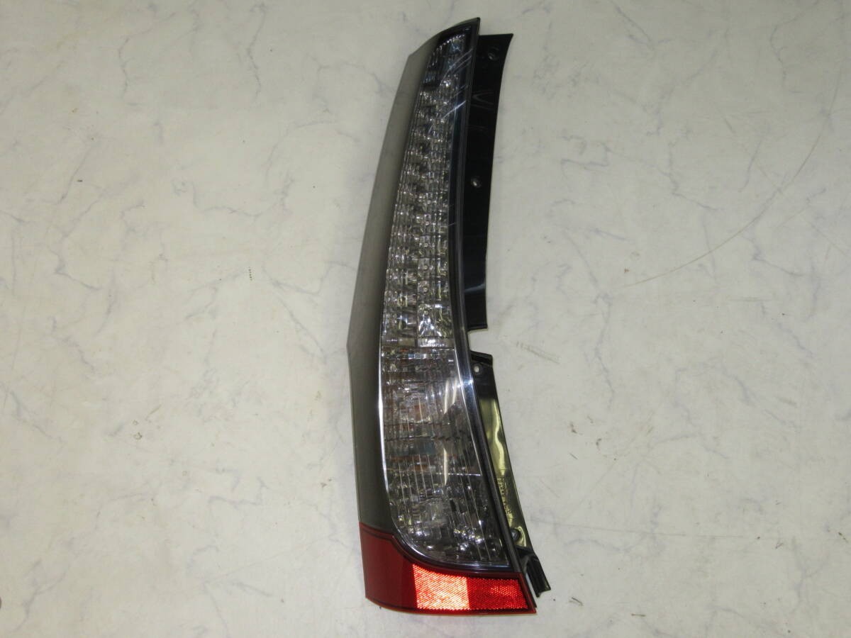Mitsubishi Grandis NA4W 2003-2012 Left Tail Light Lamp KOITO 220-87641 OEM JDM