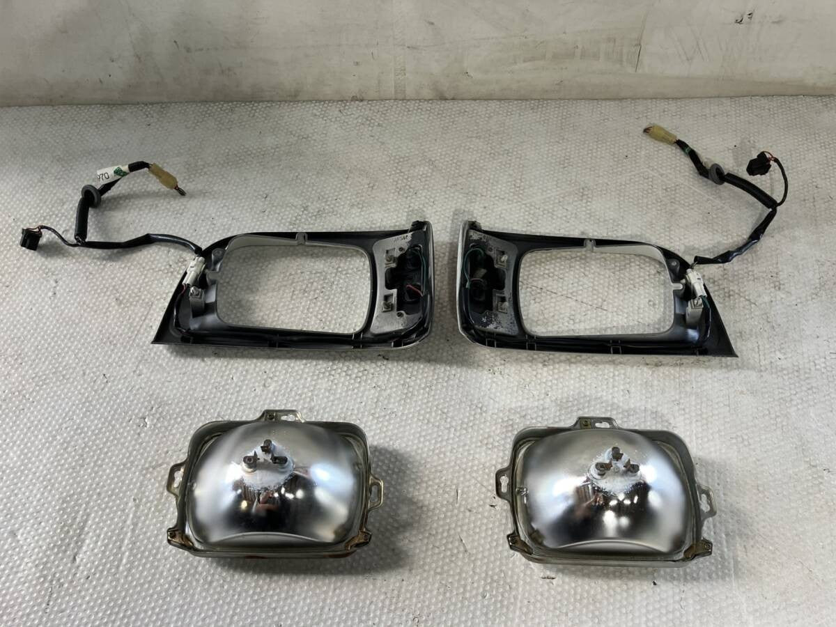 Mitsubishi Minicab U41T U42T 1994-1999 Headlight Lamp Genuine OEM JDM