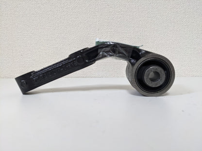 52380-60040 Toyota Genuine Land Cruiser Rear Housing Differential Support OEM