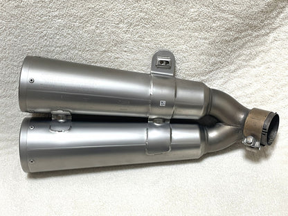 Akrapovic Exhaust Muffler for BMW OEM R nineT Pure K22 2021-