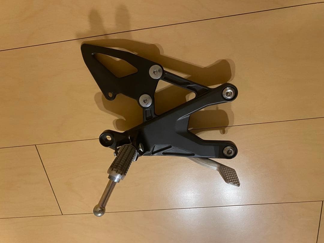 Yamaha YZF-R1 2018 Footpeg Bracket Set Genuine OEM