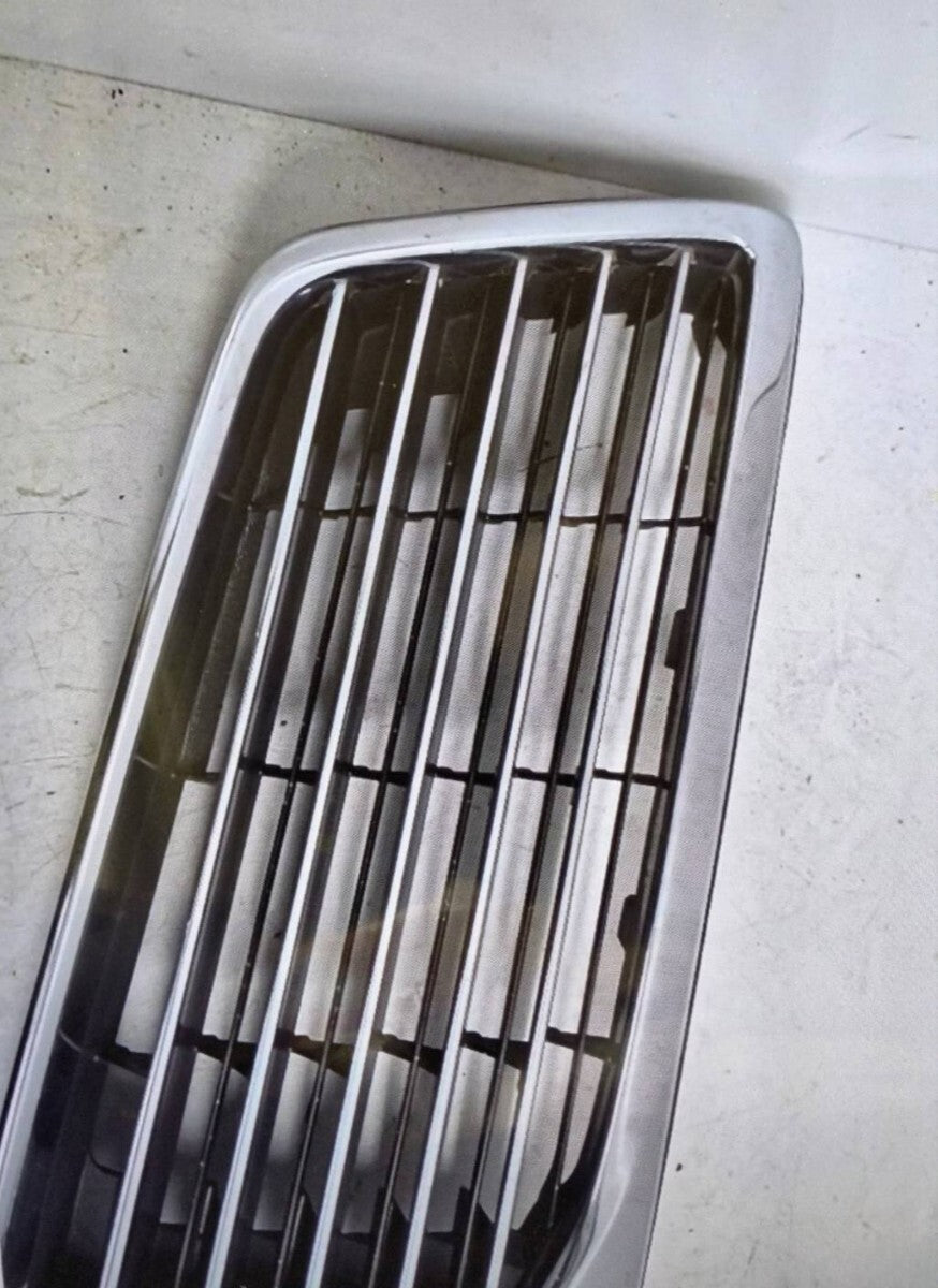 Nissan Y33 CIMA INFINITY Q45 Genuine OEM Option Front Grille JDM