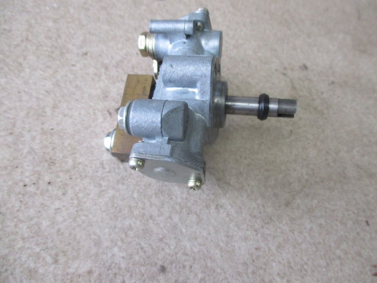Kawasaki Z1 900 Super Four / Z2 750RS 1972-1973 Chain Oiler Tank Pump OEM