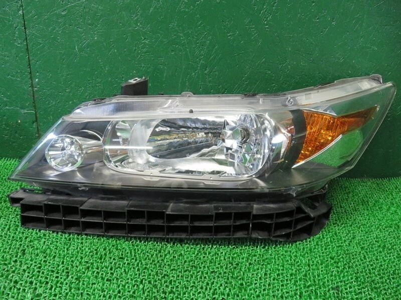Honda Stream RN6 RN7 RN8 Late model Headlight Halogen KOITO 100-22653 OEM JDM