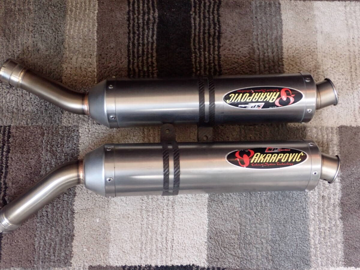 AKRAPOVIC Titanium Slip-On Muffler for YAMAHA YZF-R1 YZFR1 04-06