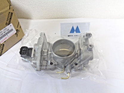26100-67100 Genuine Toyota LAND CRUISER LX DIESEL Throttle Body