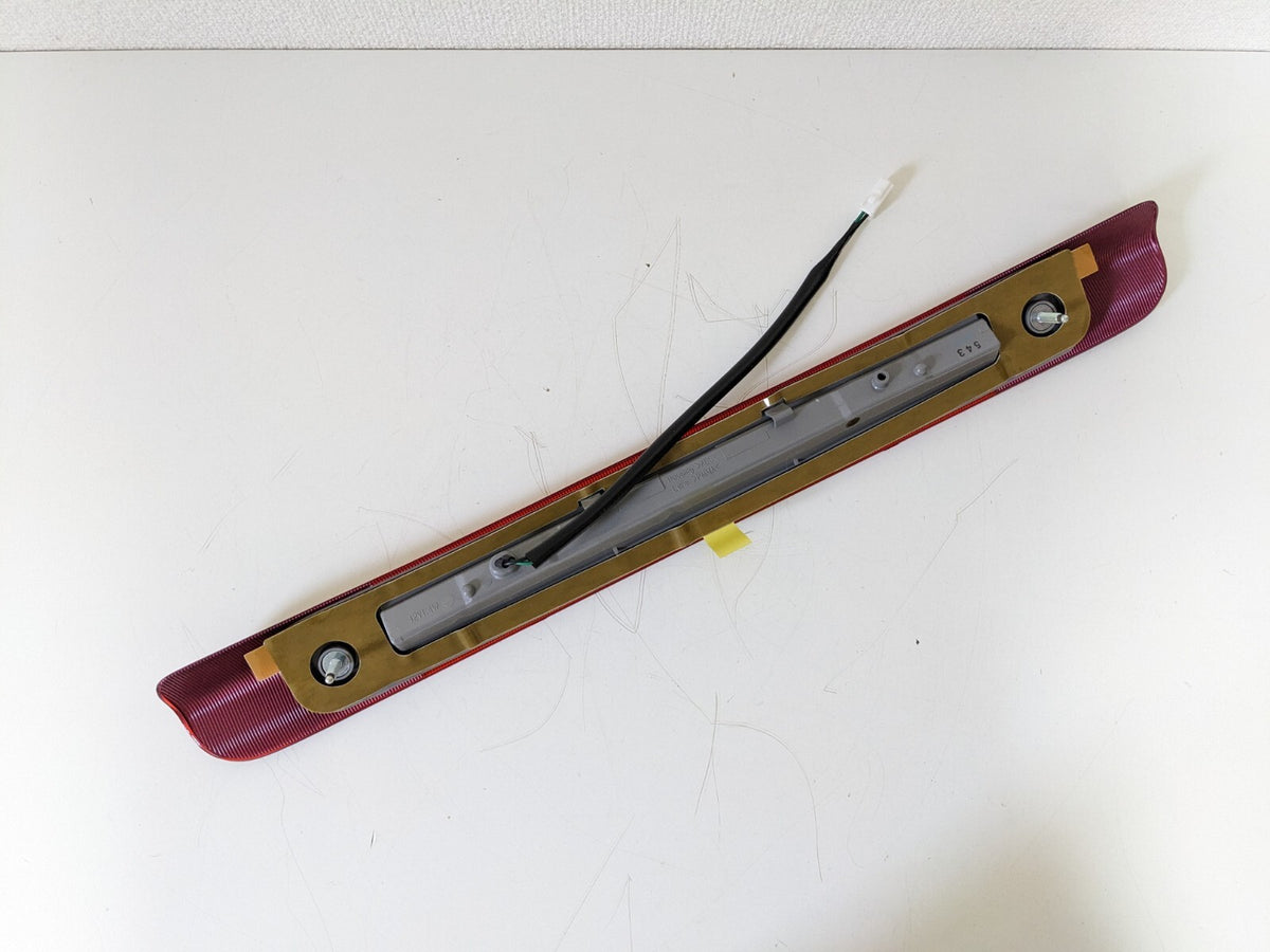 Toyota Genuine Land Cruiser LX470 3RD Brake Signal Light OEM 81570-60061