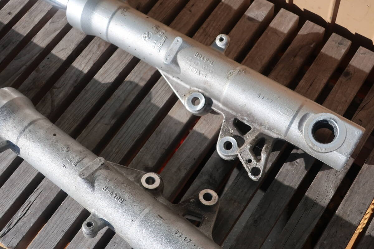 BMW F800ST 2010 Front Fork Suspension