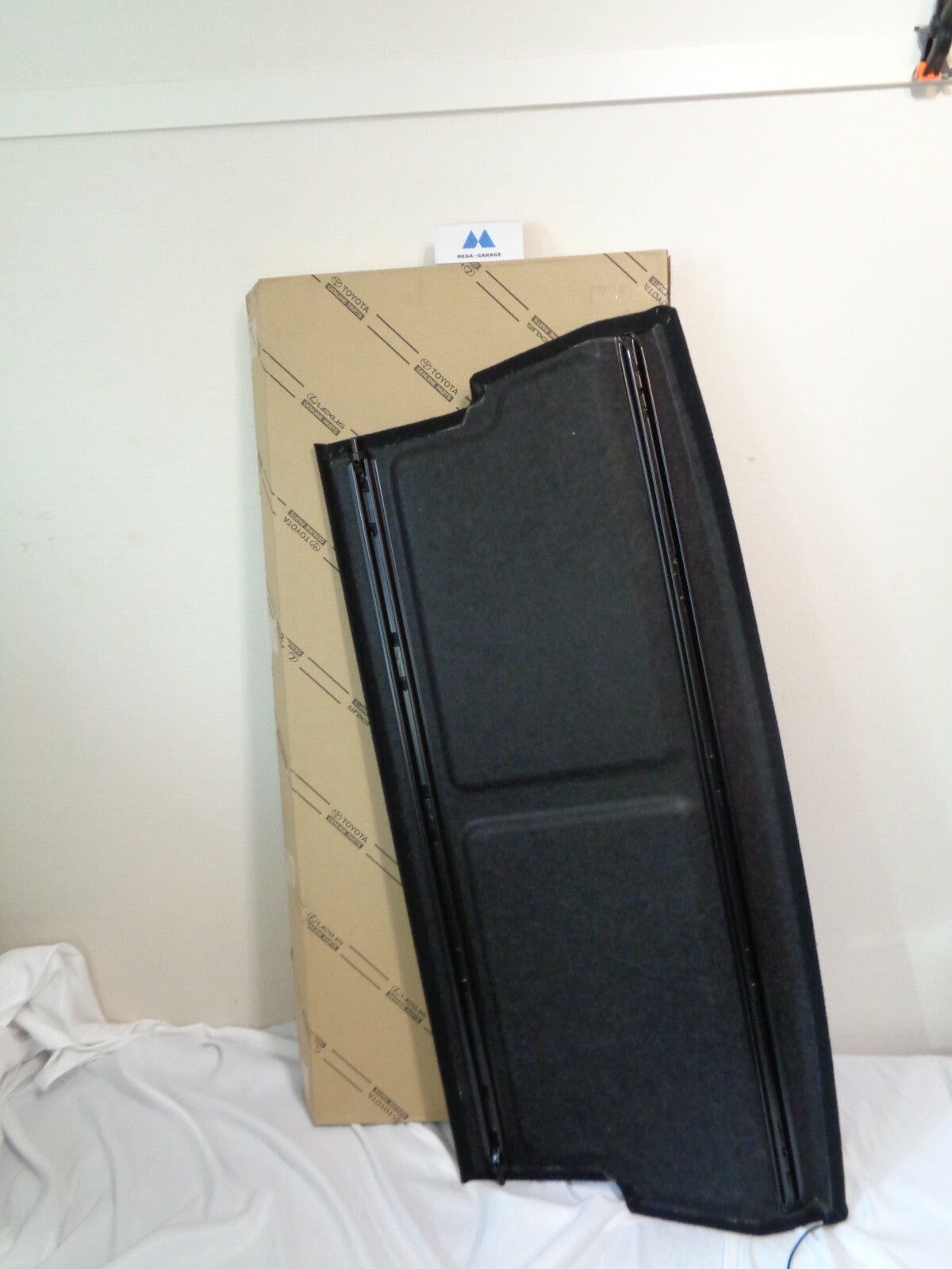 TOYOTA OEM Genuine TRUENO LEVIN 3Door Rear Hatch Back AE86 Rear Tray Board