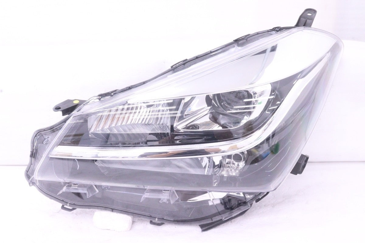 Toyota Yaris Vitz NSP130 NSP135 NCP131 Mid-term LED Left Headlight KOITO 52-270