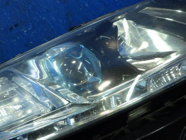 Genuine Honda F1 CR-Z CRZ Early Model ZF2 Right Headlight KOITO 100-22010