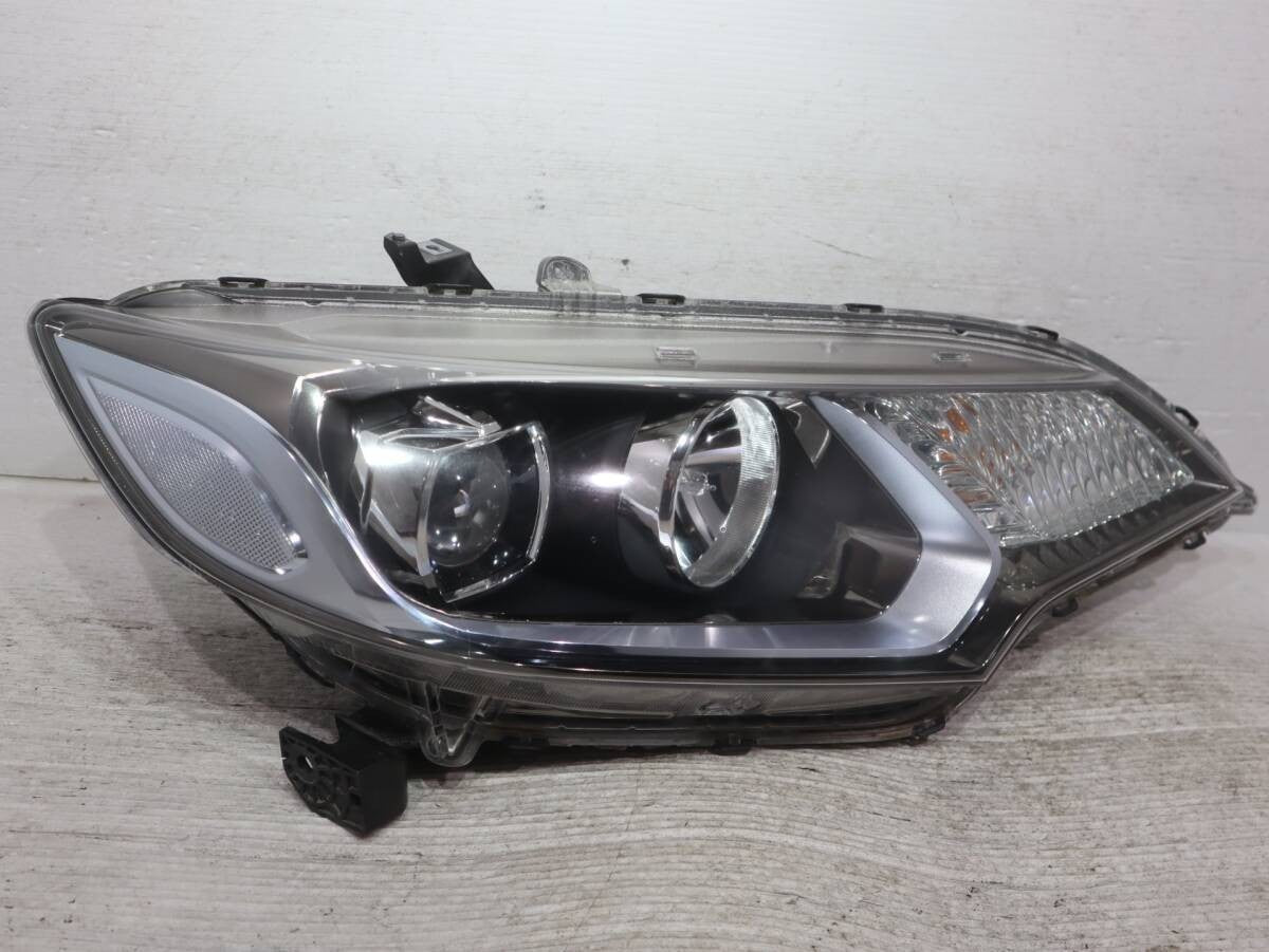 Honda Jazz Fit GK3 GK4 GK5 GK6 GP5 GP6 Early Model LED Headlight STANLEY W1948