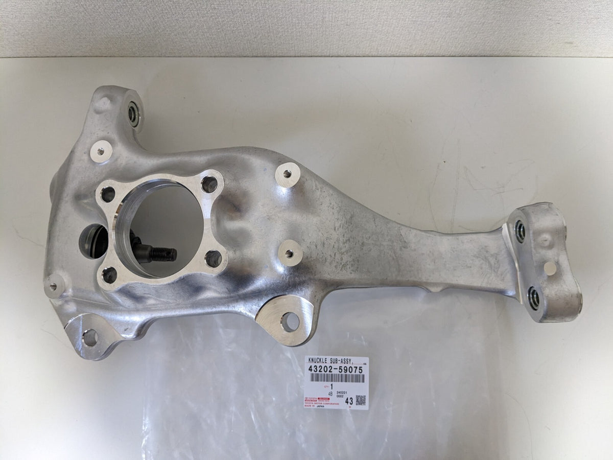 Genuine Lexus LS460 LS600h Spindle Knuckle Steering LH & RH Set OEM