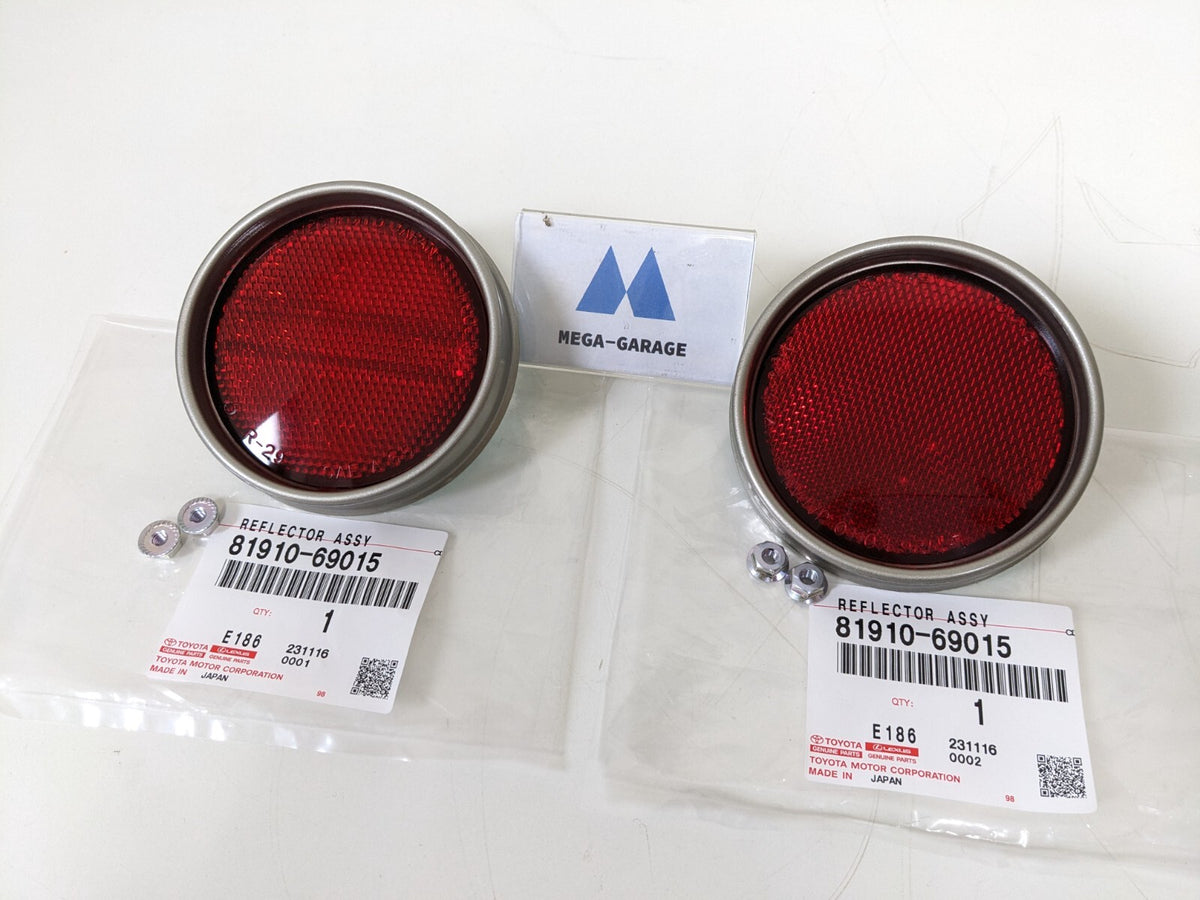 Genuine Toyota Rear Reflector Lenses Red Pair 58-73 Land Cruiser FJ25 FJ40 FJ55