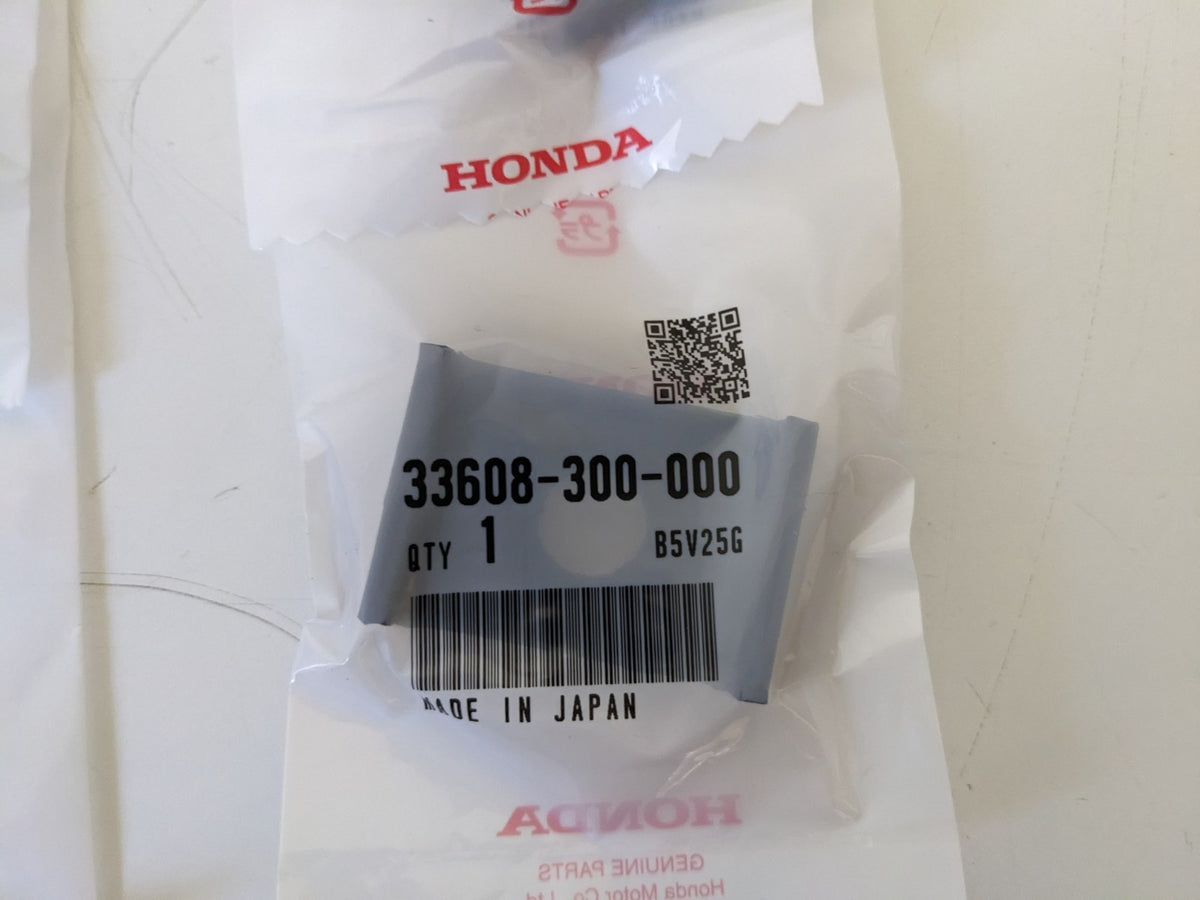 HONDA Genuine NOS Rear Turn Signal Mount Bracket CB750 CL&CB450 33607-292-000B+