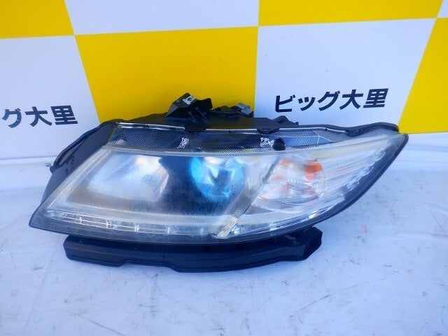 Honda CR-Z DAA-ZF1 Left Headlight 33150-SZT-J02 Koito 100-22010