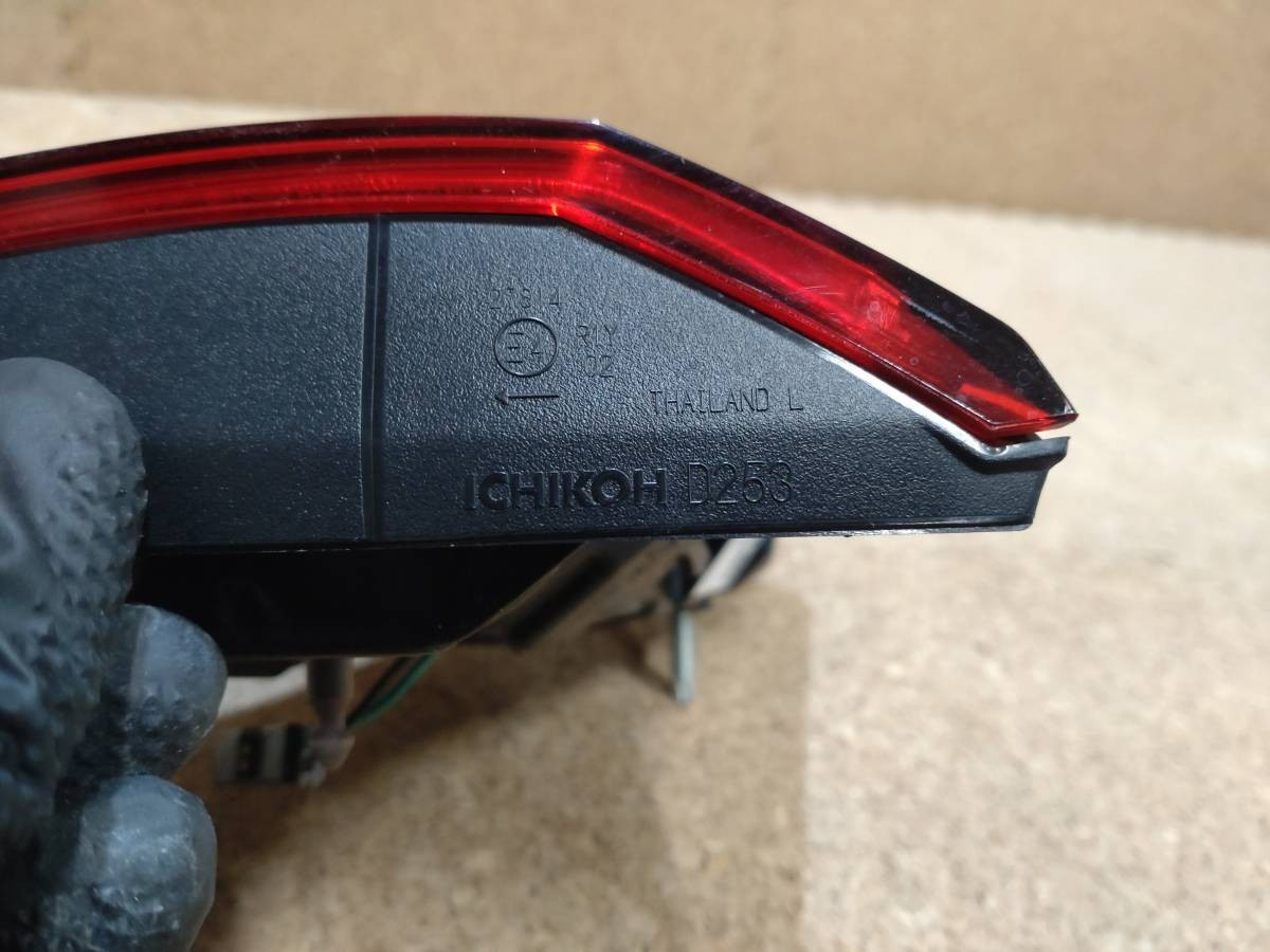 Nissan Kicks P15 RP15 Left Inner Tail Light Lamp Finisher ICHIKOH D253 OEM JDM