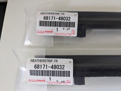 Genuine Lexus RX400H RX330 RX350 Weatherstrip Front Door Glass Inner L+R OEM