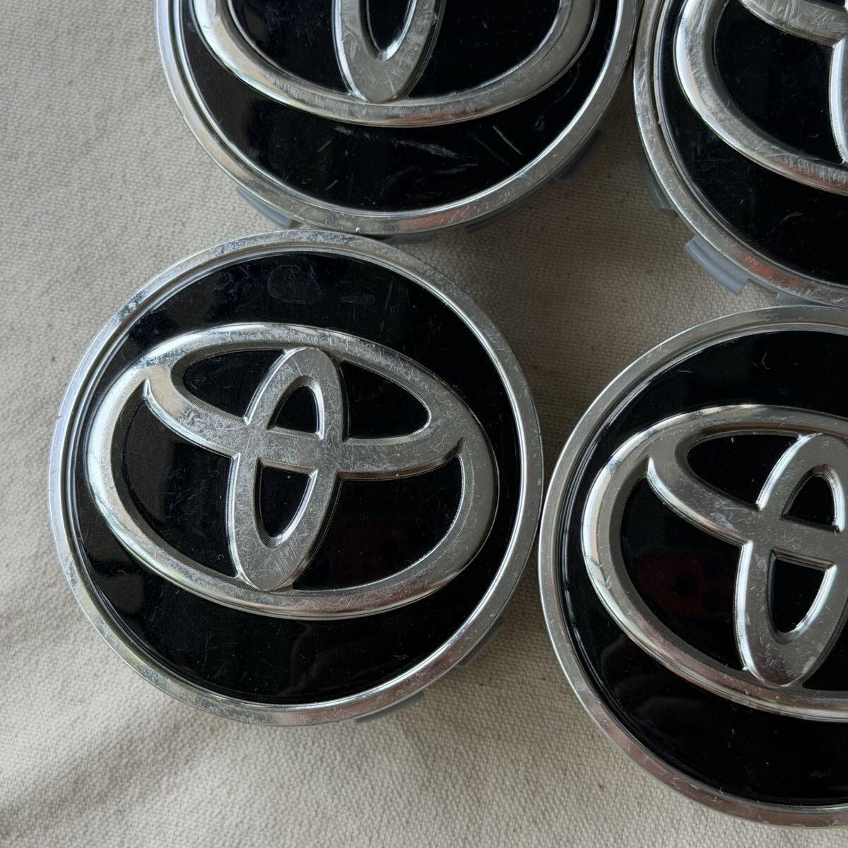 Toyota Wheel Center Cap 62mm Black Harrier Alphard Voxy Noah Genuine OEM JDM