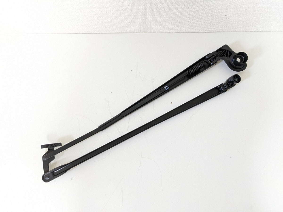 85211-52391 Toyota Genuine OEM Arm, front wiper YARIS NCP13# 2011/08-  For RHD