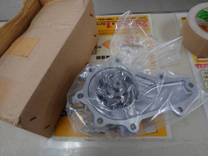 N3H1-15-100B OEM MAZDA N3H115100B PUMP, WATER