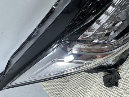 Honda HR-V VEZEL RU1 RU2 RU3 RU4 Late model Right Headlight LED KOITO 100-62292