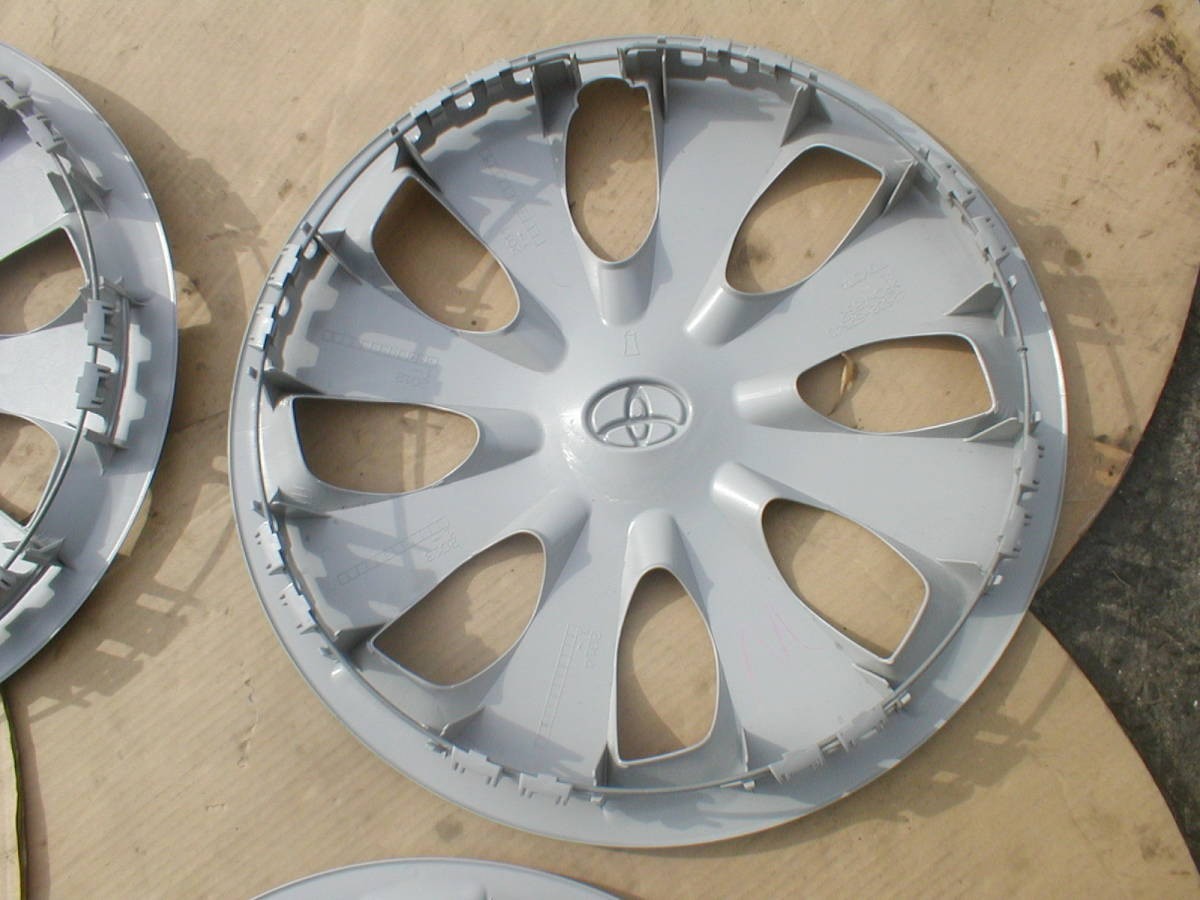 TOYOTA Genuine WHEEL COVER 4 PIECES 15" 42602-52540 JDM Prius C Used JDM
