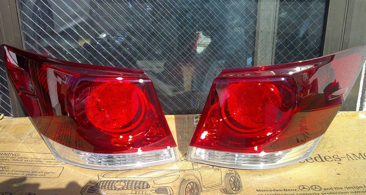 Toyota Crown Athlete AWS210 GRS210 Tail Lights LED Rear Lamps 2012-2015 JDM OEM